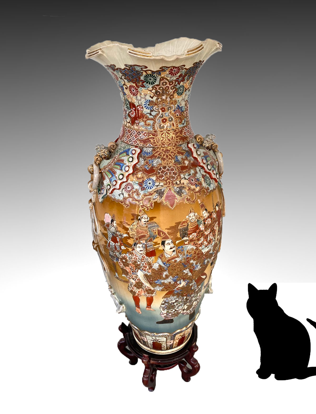 Appraisal: LATE TH EARLY TH CENTURY SATSUMA PALACE VASE Polychromed Japanese