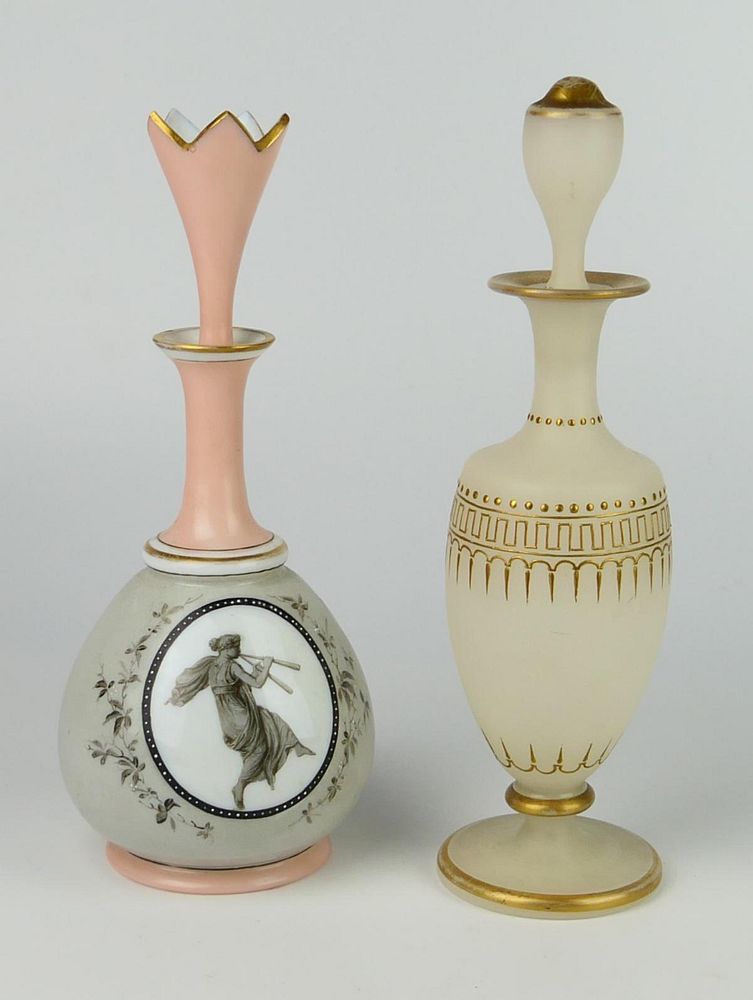 Appraisal: ANTIQUE CONTINENTAL GLASS SCENT BODDLE DECANTERS A lot of two