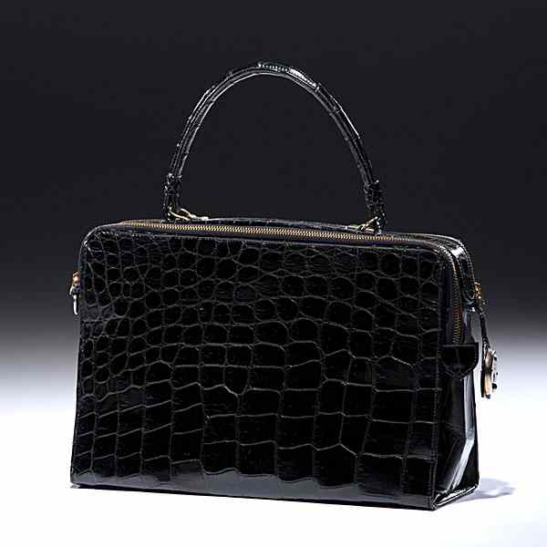 Appraisal: Cross Alligator Handbag A Cross England alligator handbag with double