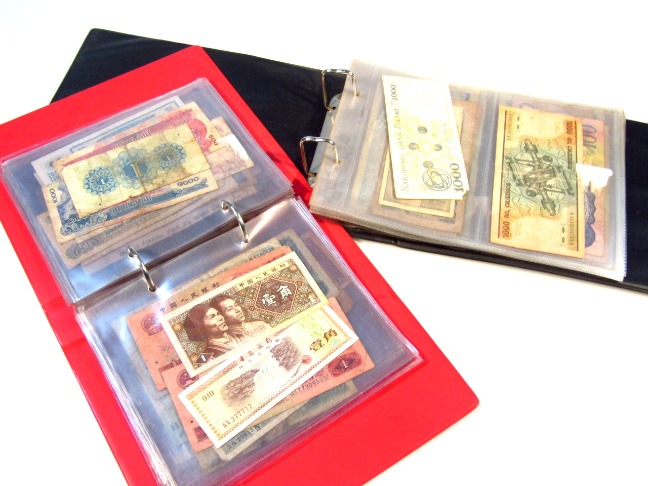 Appraisal: A quantity of various banknotes to include Spanish cien pisetas