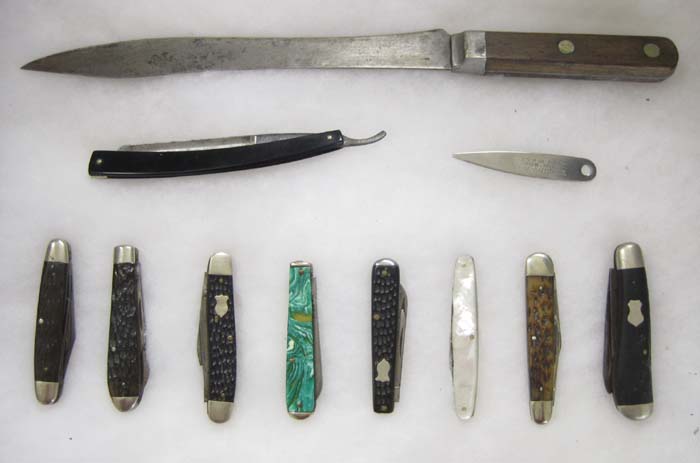 Appraisal: ELEVEN WINCHESTER KNIVES BLADES pocket knife numbers three blade stag