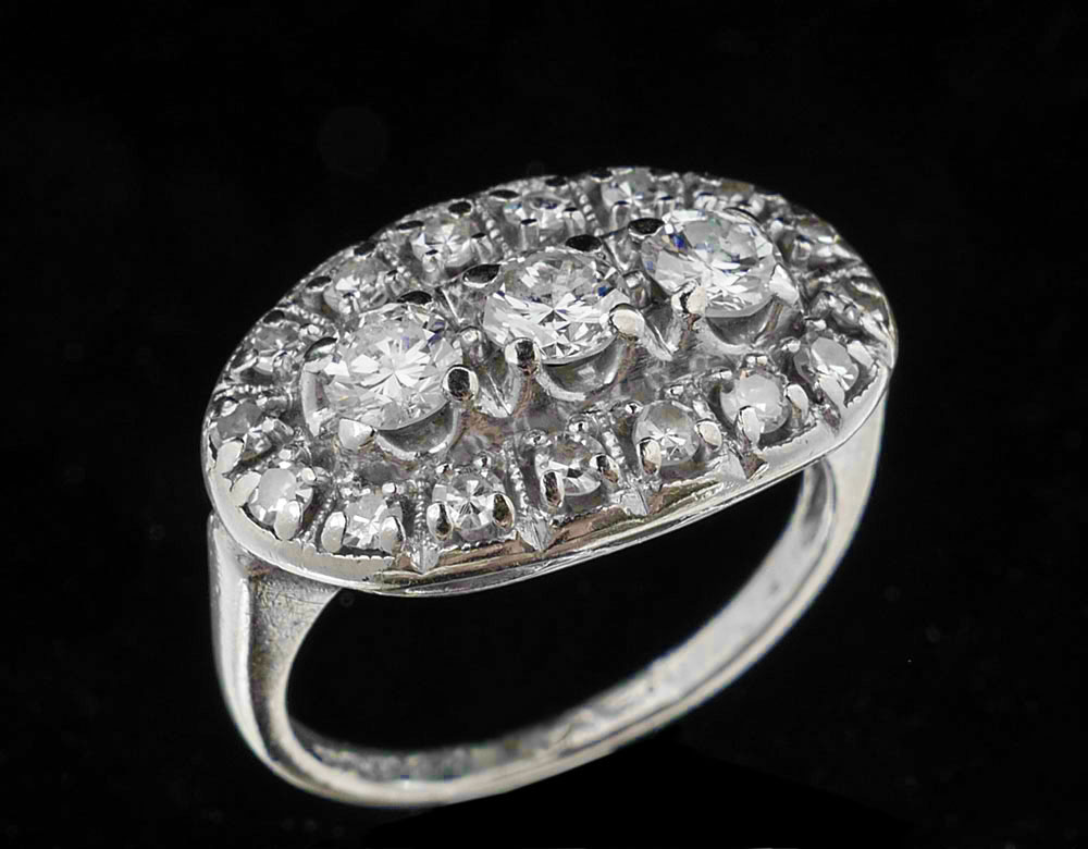 Appraisal: K WHITE GOLD MID-CENTURY -STONE RIGHT HAND RING round brilliant