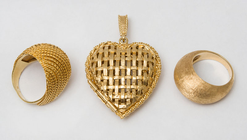 Appraisal: K GOLD HEART PENDANT K GOLD DOMED RING AND A