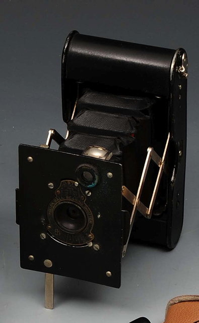 Appraisal: A KODAK VEST POCKET CAMERA with ball bearing shutter patented