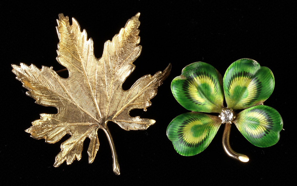 Appraisal: Two K Gold Pins Clover w diamond Leaf shape