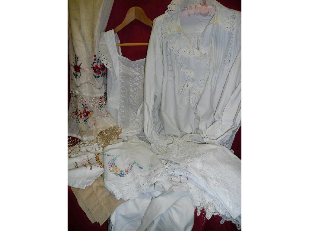 Appraisal: A Victorian nightdress maid's pinny plus a quantity of vintage