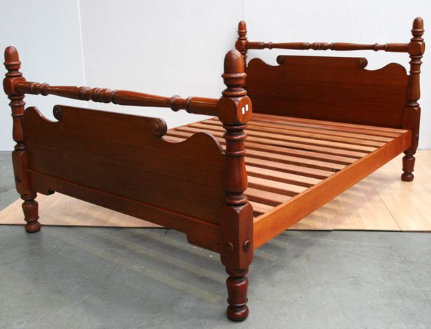 Appraisal: A full cedar Queen size bed by Colonial Living stamp