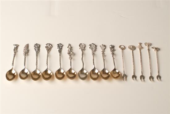 Appraisal: Fifteen Pieces of Sterling Silver to Include a pierced handle