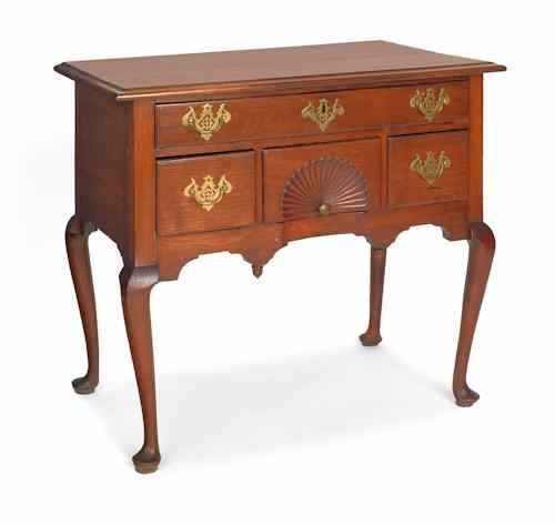 Appraisal: Connecticut Queen Anne mahogany dressing table ca with an oblong