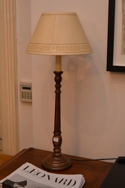 Appraisal: A GROUP OF TABLE LAMPS INCL A PAIR OF WOODEN