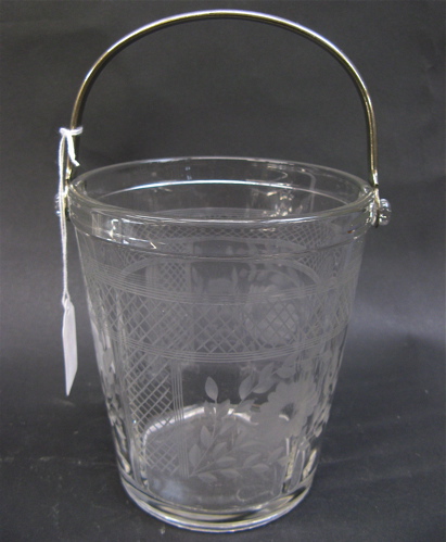 Appraisal: AMERICAN CUT AND ENGRAVED CRYSTAL ICE BUCKET lattice and floral