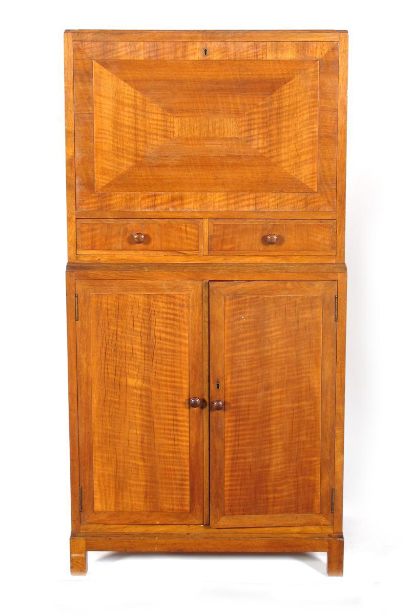 Appraisal: A Heal s mahogany bureau chest