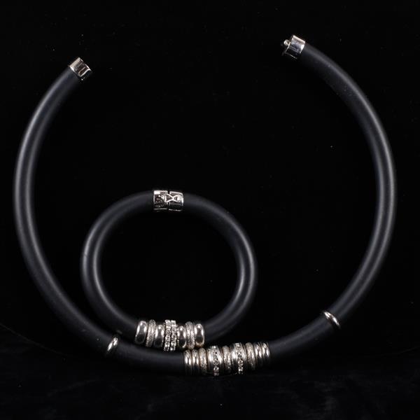 Appraisal: E Pearl Italy Sterling Silver Rhinestone Black Rubber Designer Choker