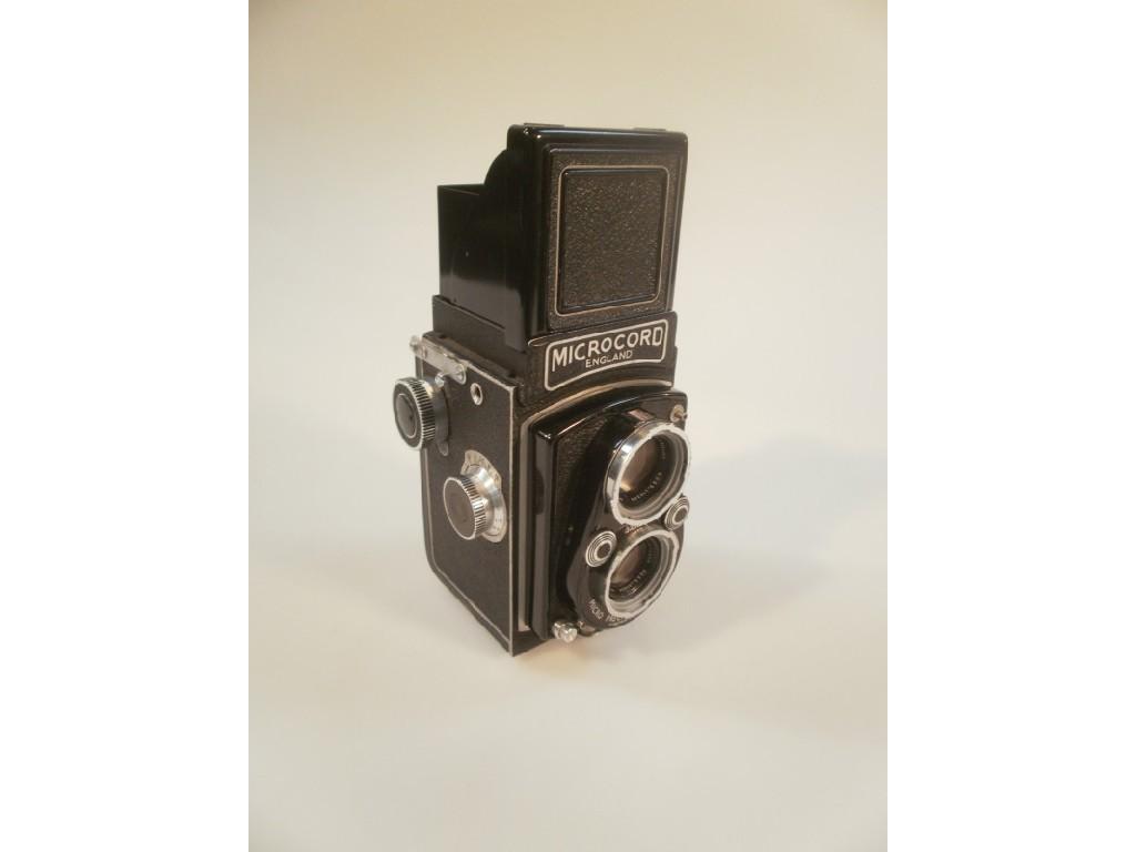 Appraisal: A Microcord Twin lens reflex camera