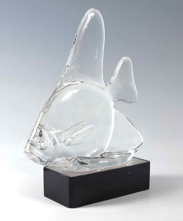 Appraisal: STEUBEN CLEAR CRYSTAL FISH Signed on base '' h x