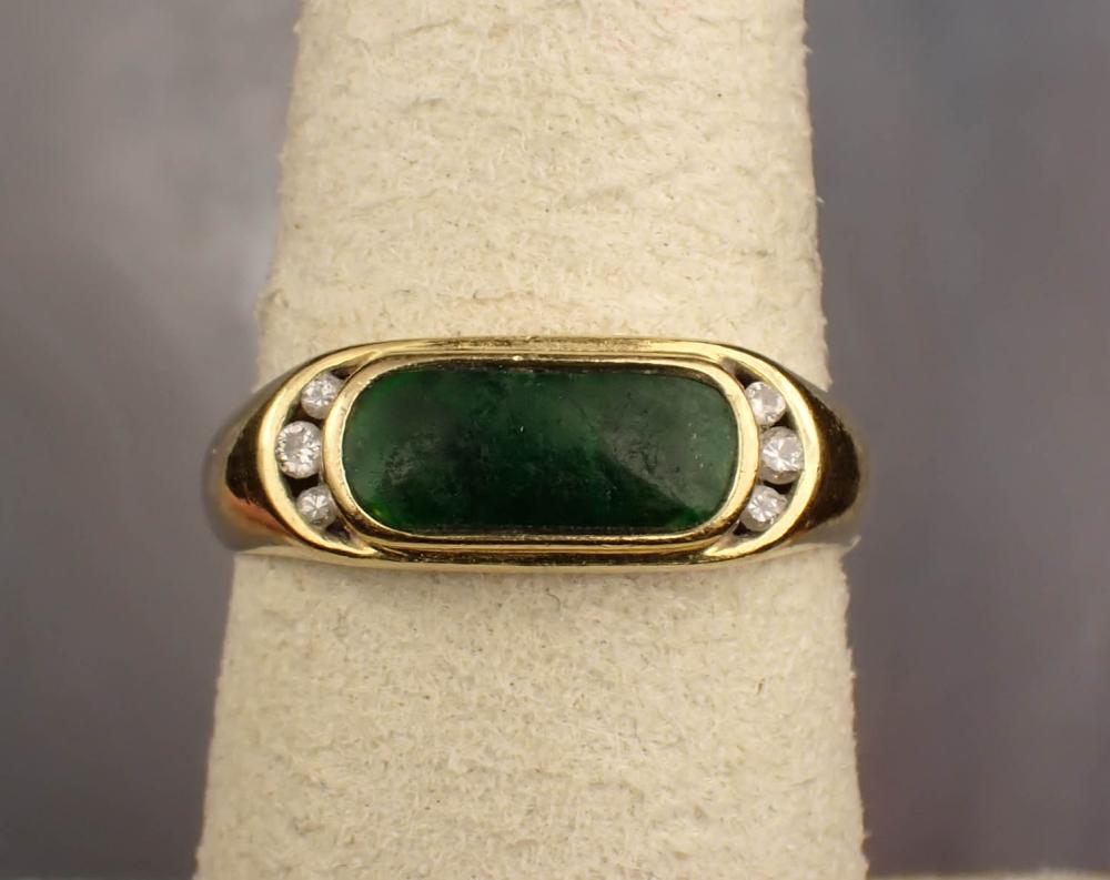 Appraisal: JADE DIAMOND AND EIGHTEEN KARAT GOLD RING The yellow gold