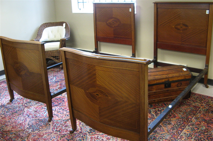 Appraisal: PAIR OF MAHOGANY TWIN BEDS English early th century with