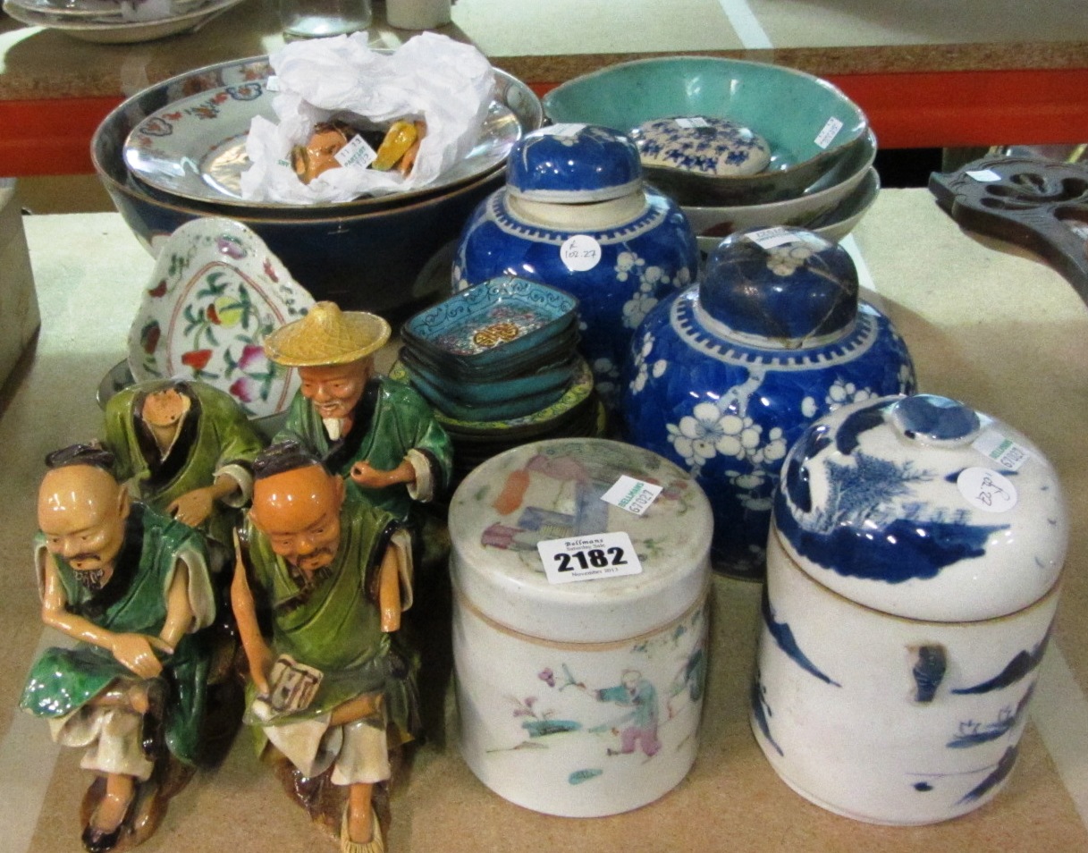 Appraisal: A group of Chinese porcelain and enamels