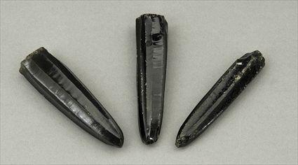 Appraisal: Three Pre-Columbian Black Obsidian Flaked Cores