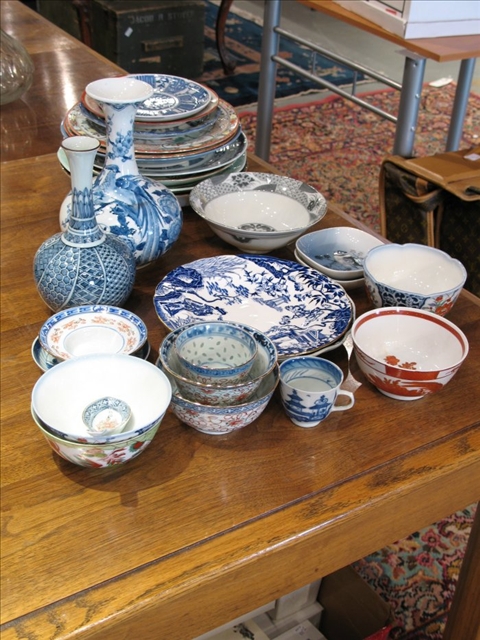 Appraisal: LOT MODERN ASIAN PORCELAIN