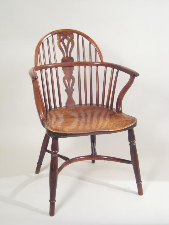 Appraisal: An early th Century yew and elm Windsor Elbow Chair