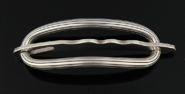 Appraisal: A GEORG JENSEN SILVER HAIR SLIDE The sterling silver hair