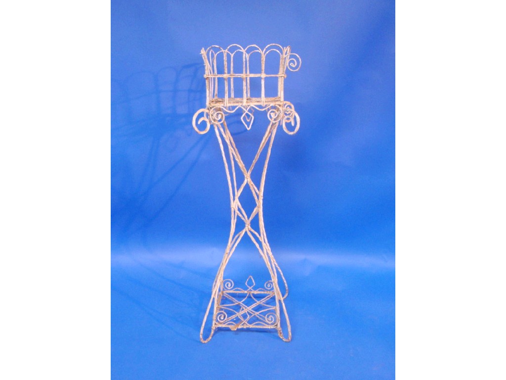 Appraisal: A Victorian painted wire jardiniere stand