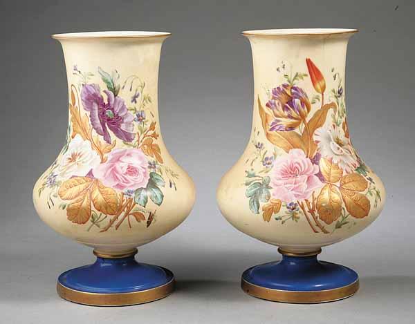 Appraisal: A Pair of Paris Porcelain Baluster Vases mid- th c