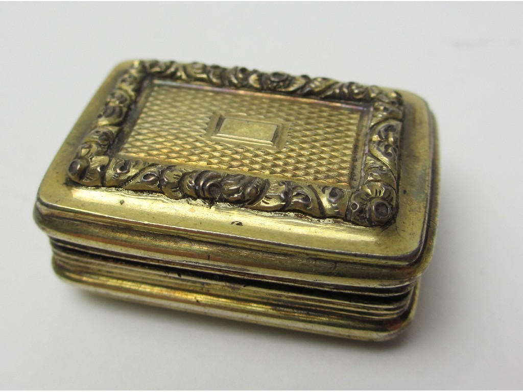 Appraisal: A George III silver gilt vinaigrette the engine turned case