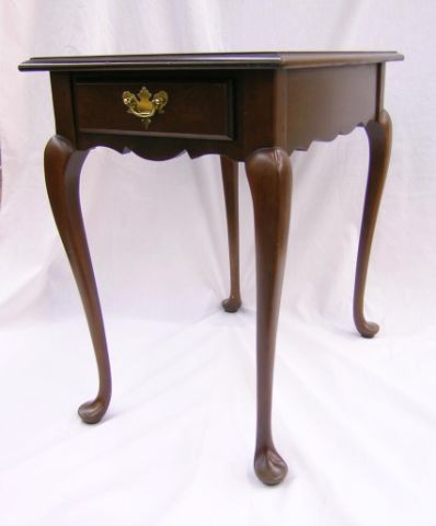 Appraisal: Pair of Hitchcock Furniture Co cherry finish end tables Queen