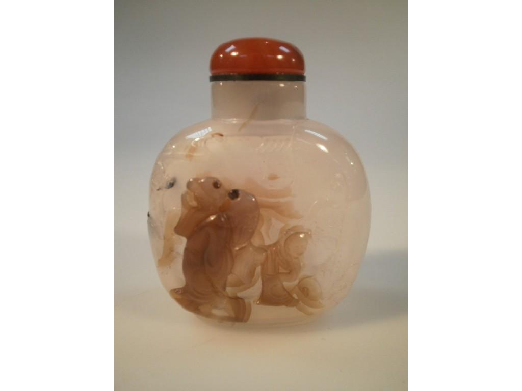 Appraisal: A Chinese large agate scent bottle