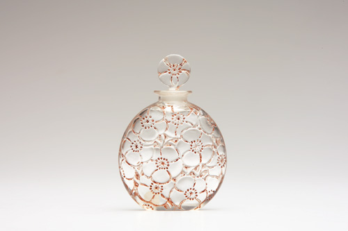 Appraisal: R LALIQUE Le Lys perfume bottle for D'Orsay in clear