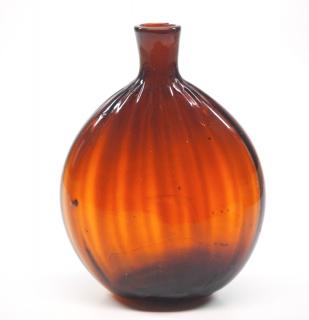 Appraisal: Pattern An early th century pattern-molded glass flask probably Midwestern