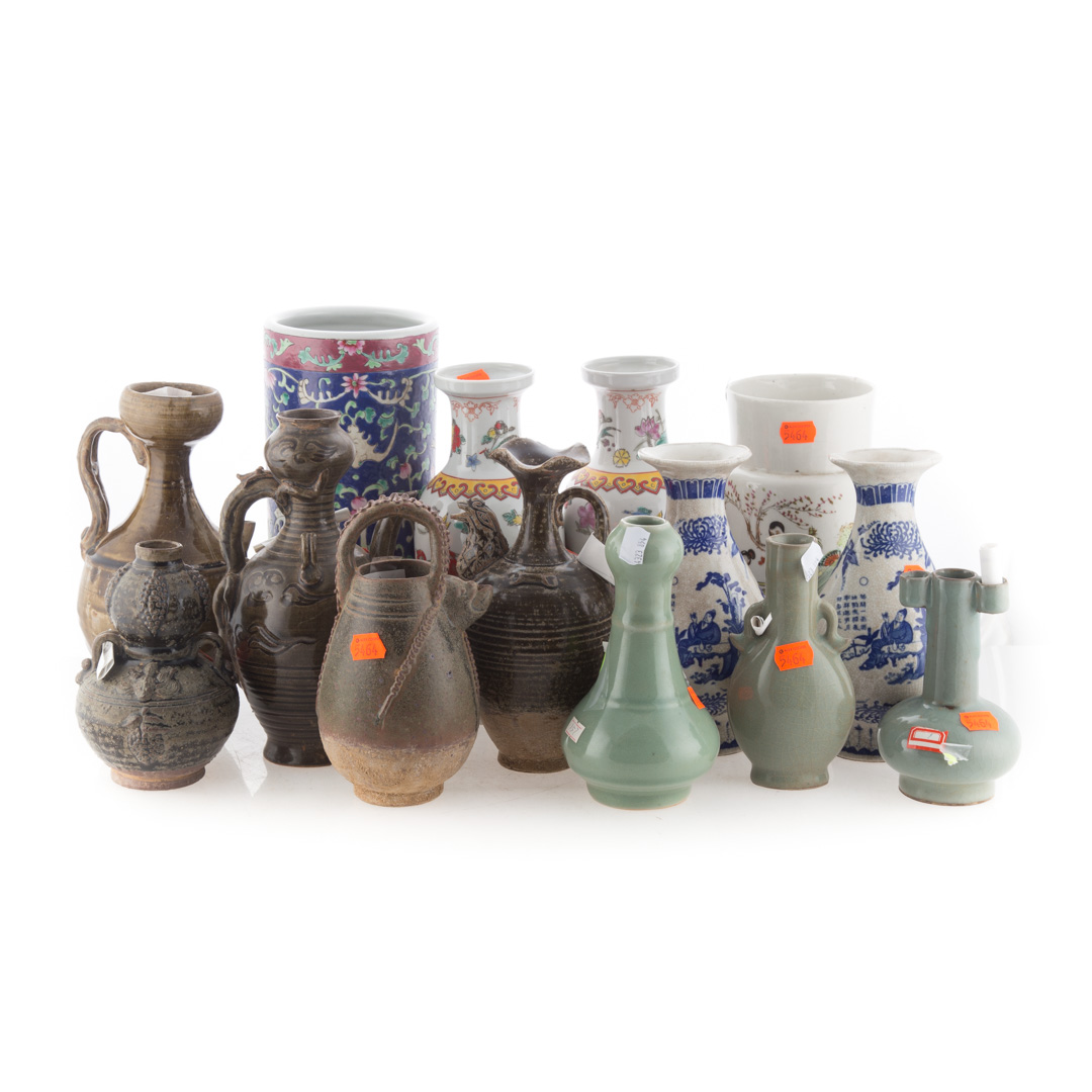 Appraisal: Chinese porcelain vases vessels in H of tallest