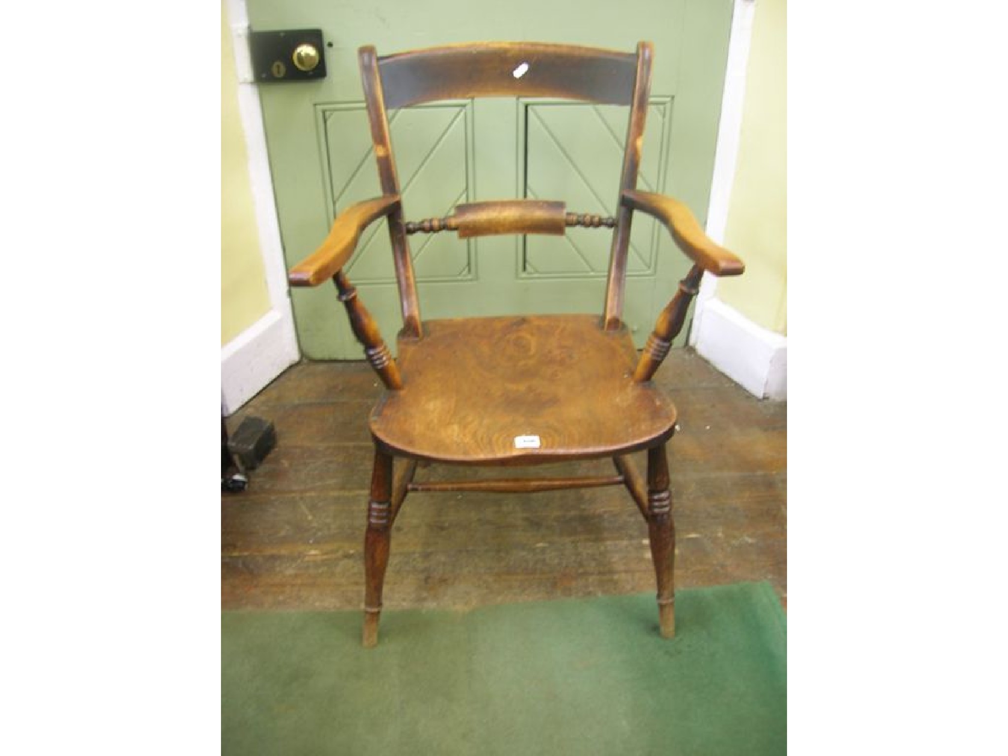 Appraisal: A th century Windsor Oxford pattern elbow chair with figured