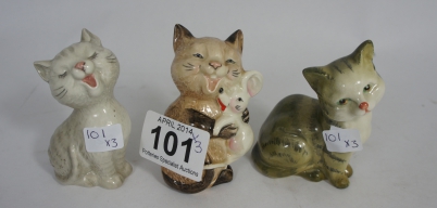 Appraisal: Beswick comical cat with mouse Cat Laughing and seated Kitten