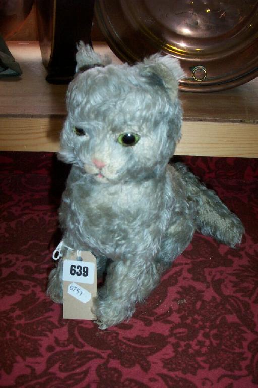 Appraisal: A Merrythought toy cat -