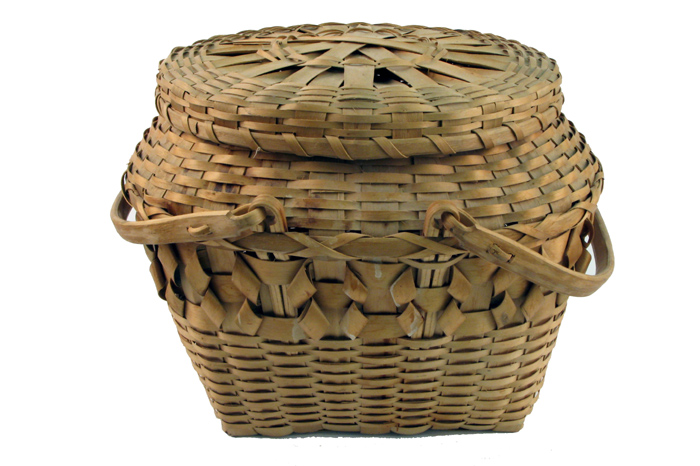 Appraisal: AN OJIBWA IROQUOIS NATIVE AMERICAN GATHERING BASKET New England hand