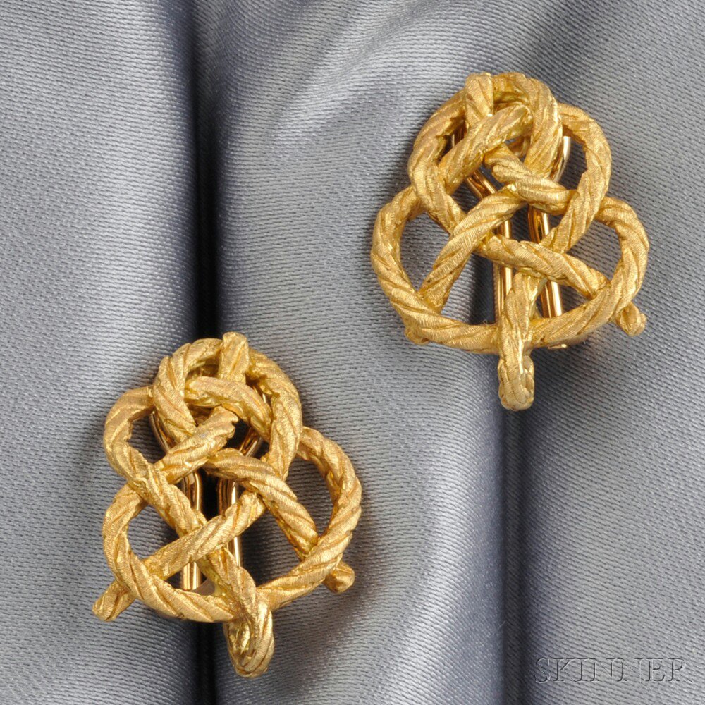 Appraisal: kt Gold Crepe de Chine Earclips Buccellati lg in signed