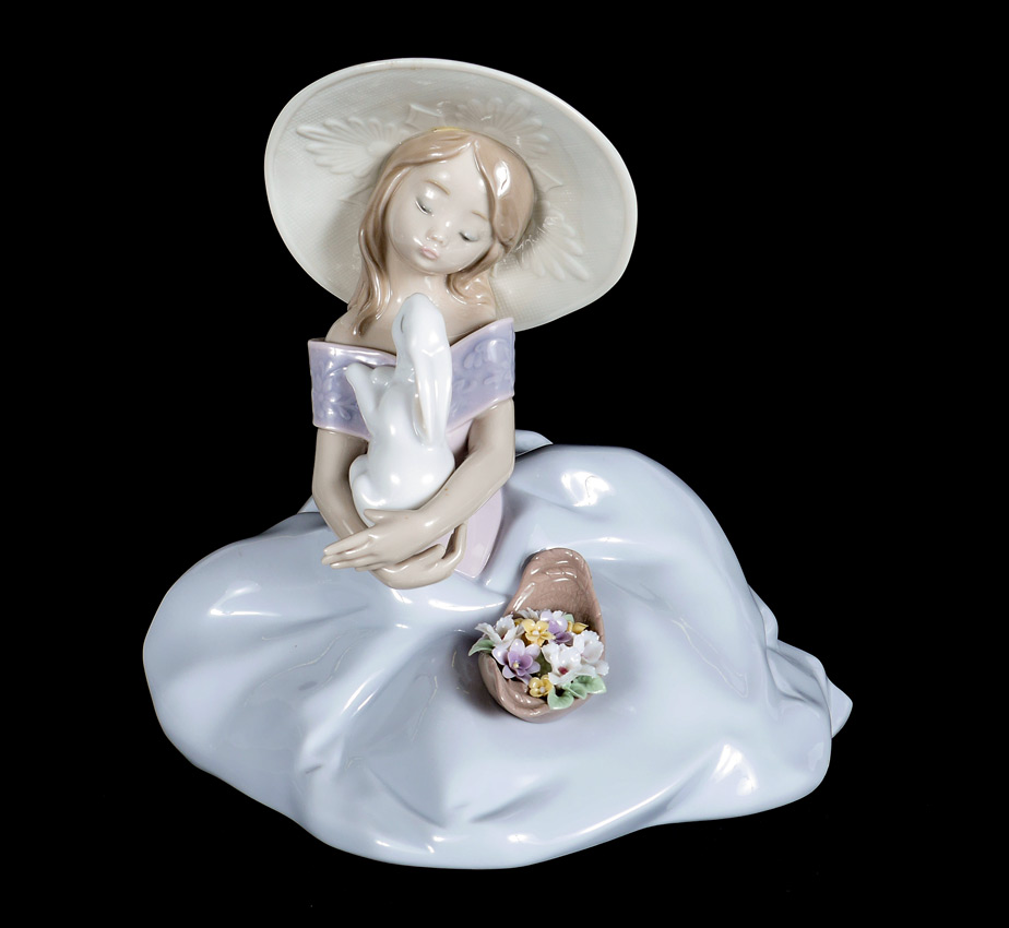 Appraisal: LLADRO PORCELAIN EVENT FIGURINE BUNNY KISSES Event Piece exclusive to