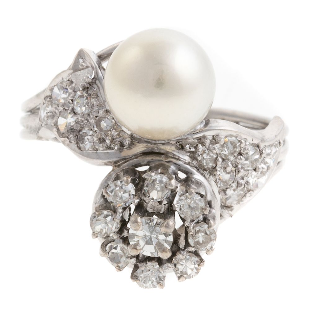 Appraisal: A Ladies Vintage Diamond Pearl Ring in Platinum Platinum ring