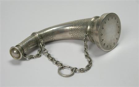 Appraisal: A Victorian novelty vinaigrette flask apparently unmarked of horn shape