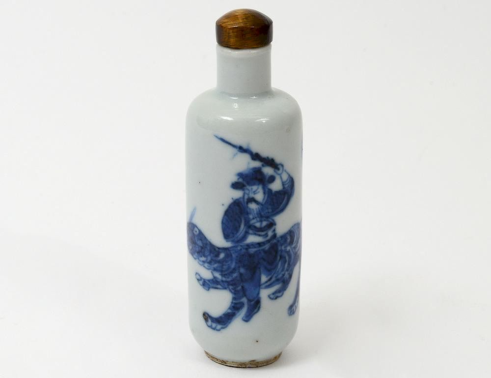 Appraisal: BLUE AND WHITE PORCELAIN SNUFF BOTTLE Chinese Qing Dynasty Painted