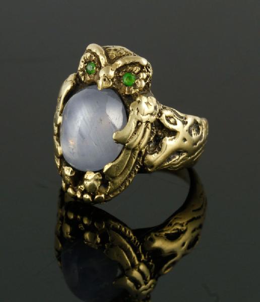 Appraisal: - Antique Owl Ring K yellow gold owl ring with