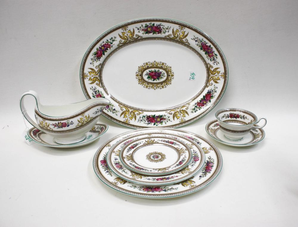 Appraisal: WEDGWOOD COLUMBIA CHINA SET pieces comprised of dinner plates salad