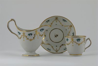 Appraisal: A New Hall part coffee service painted in pattern with