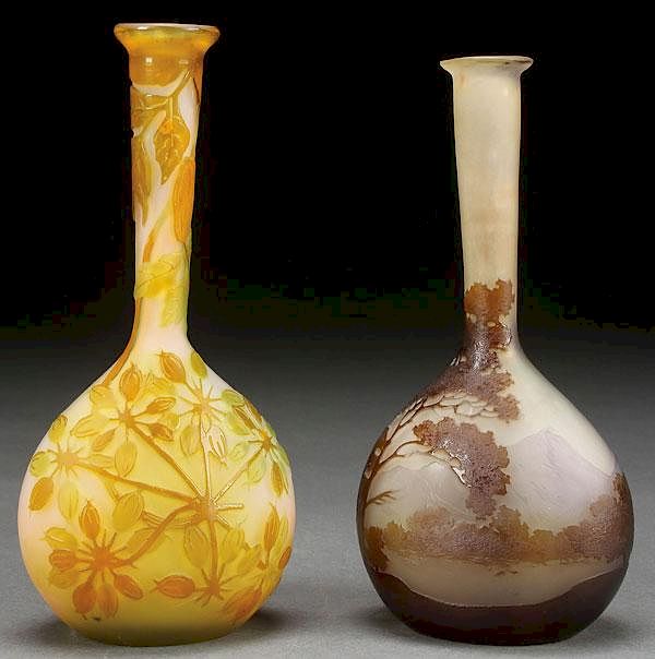 Appraisal: A PAIR OF GALLE FRENCH CAMEO ART GLASS VASES A