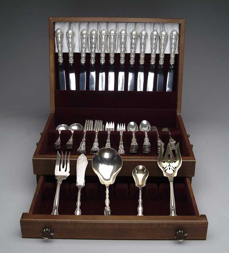 Appraisal: CASED -PIECE STERLING FLATWARE SET BY GORHAM IN THE STRASBOURG