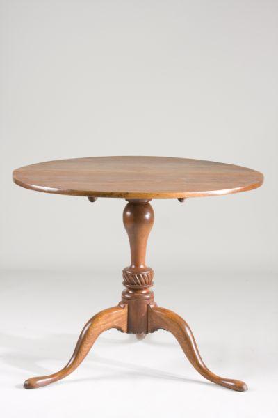 Appraisal: American Queen Anne Tilt Top Tea Table probably CT th