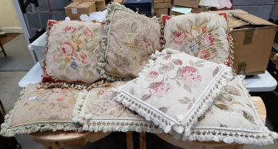 Appraisal: A collection of various quality cushions including tapestry needlepoint etc